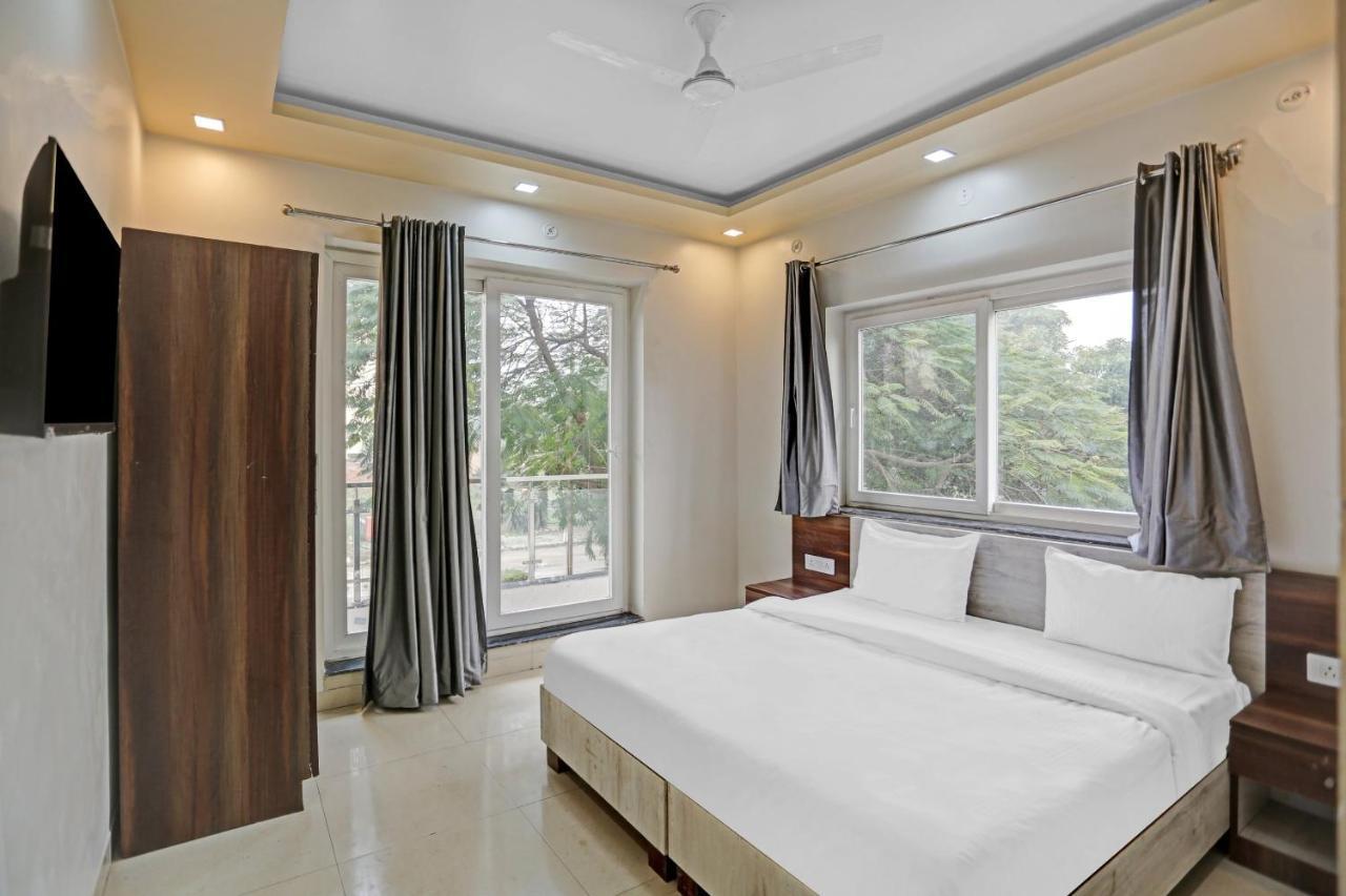 OYO 85795 Hotel Expo View Greater Noida Exterior foto